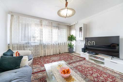 113764 Wohnzimmer - Etagenwohnung in 51379 Leverkusen / Opladen mit 72m² günstig kaufen