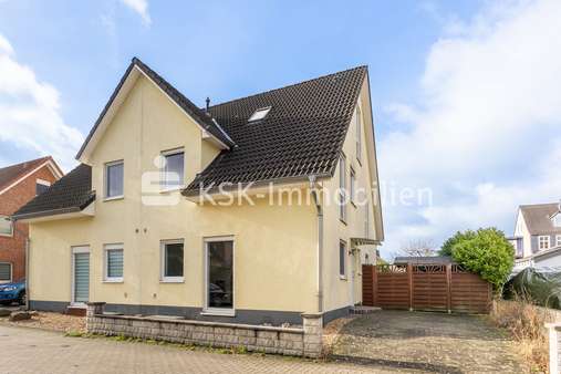 115050  Vorderansicht - Doppelhaushälfte in 50169 Kerpen / Horrem mit 112m² günstig kaufen