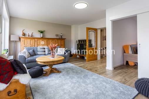 114462 Wohnzimmer Erdgeschoss - Doppelhaushälfte in 53340 Meckenheim mit 143m² günstig kaufen