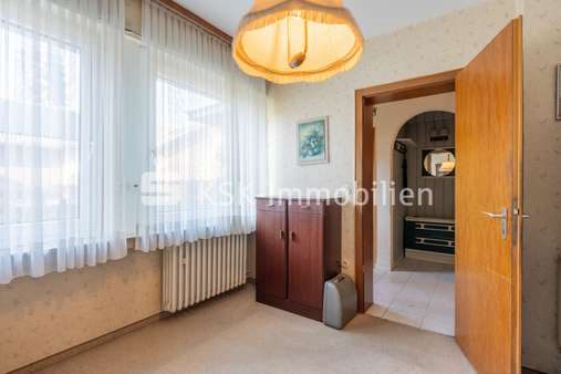 108827 Esszimmer Erdgeschoss - Reihenmittelhaus in 50321 Brühl mit 132m² günstig kaufen