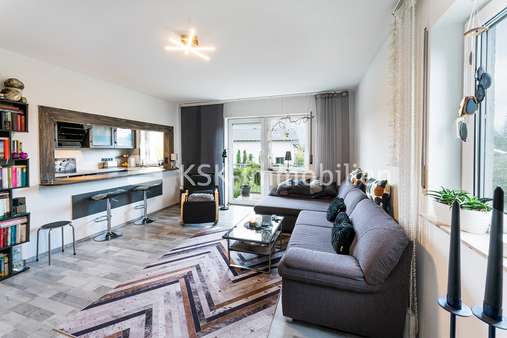109536 Wohnzimmer - Etagenwohnung in 53783 Eitorf mit 69m² kaufen
