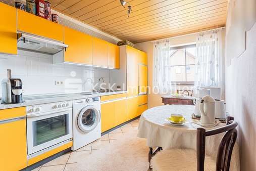 105257 Küche - Etagenwohnung in 50181 Bedburg mit 92m² günstig kaufen