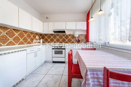 113002 Küche Erdgeschoss - Reiheneckhaus in 50259 Pulheim mit 91m² günstig kaufen