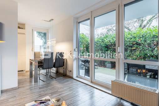 115478 Wohnzimmer - Erdgeschosswohnung in 53175 Bonn / Friesdorf mit 54m² günstig kaufen