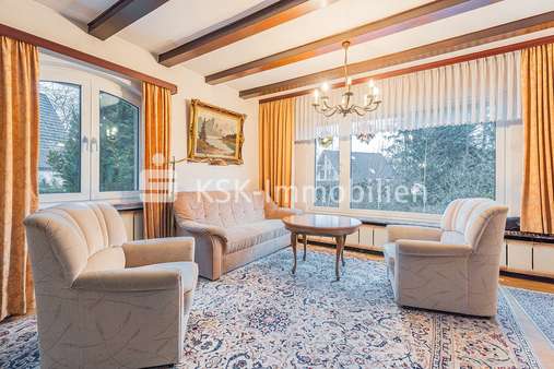 111241 Wohnzimmer - Einfamilienhaus in 51429 Bergisch Gladbach mit 119m² günstig kaufen