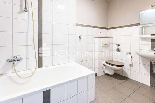 100589 Bad Obergeschoss - Mehrfamilienhaus in 53347 Alfter mit 199m² kaufen