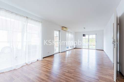 114357 Wohnzimmer Erdgeschoss - Einfamilienhaus in 53919 Weilerswist mit 117m² günstig kaufen