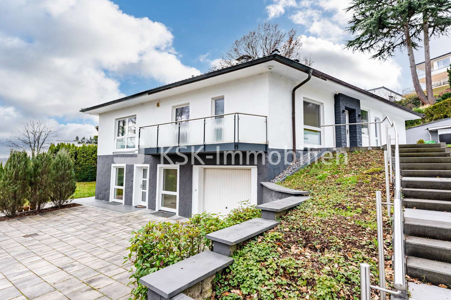 114341 Außenansicht - Einfamilienhaus in 53721 Siegburg mit 250m² günstig kaufen