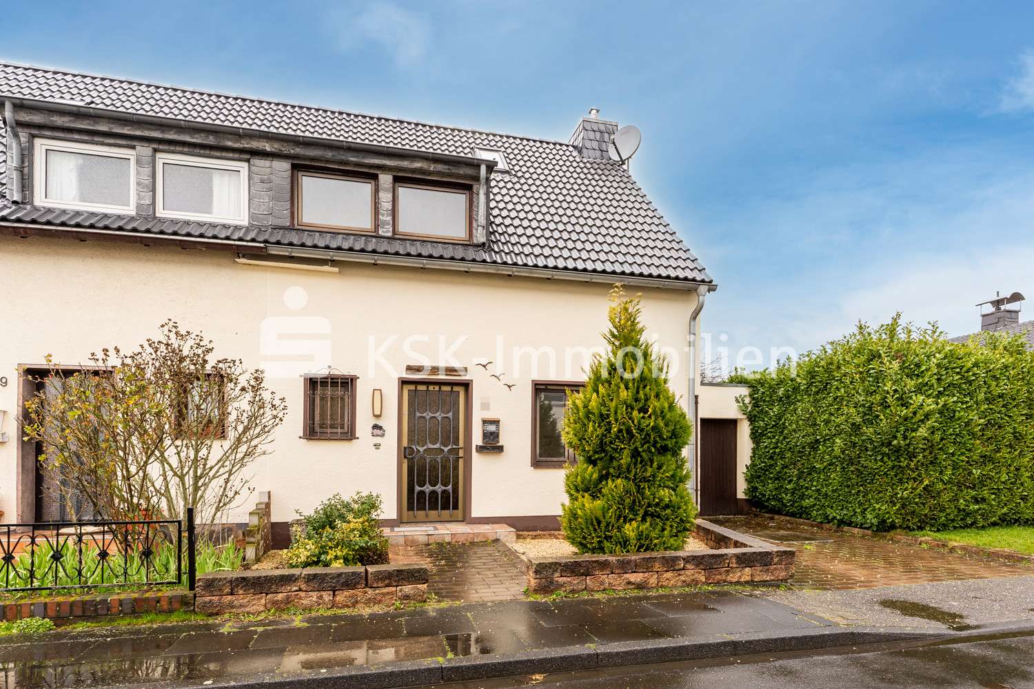 115345 Vorderansicht  - Doppelhaushälfte in 50374 Erftstadt / Dirmerzheim mit 80m² günstig kaufen