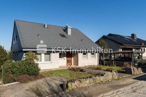 108773 Außenansicht - Einfamilienhaus in 51688 Wipperfürth mit 239m² günstig kaufen