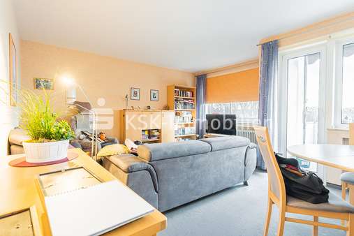 112054 Wohn- Esszimmer - Etagenwohnung in 50374 Erftstadt / Liblar mit 73m² günstig kaufen