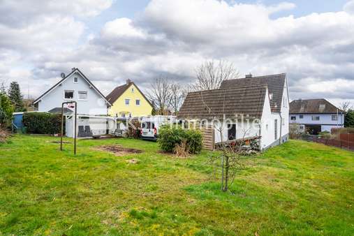 112560 Rückansicht mit Garten  - Einfamilienhaus in 53721 Siegburg Kaldauen mit 120m² günstig kaufen