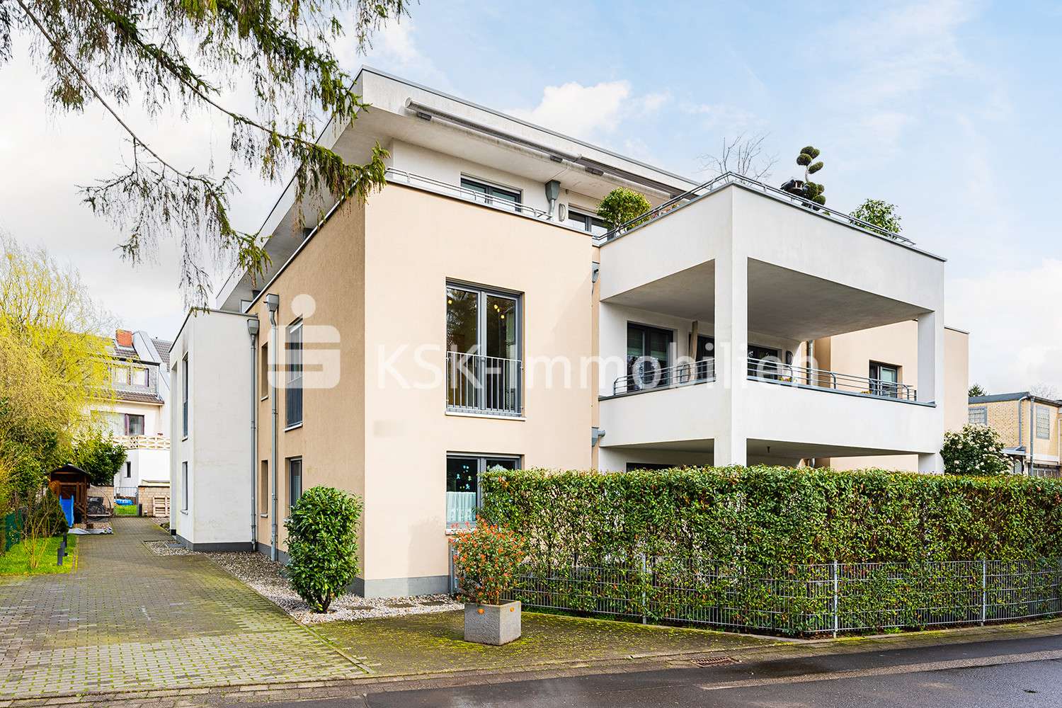116541 Vorderansicht - Etagenwohnung in 50859 Köln mit 117m² günstig kaufen