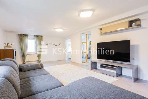 114464 Wohnzimmer Erdgeschoss - Einfamilienhaus in 51598 Friesenhagen mit 190m² günstig kaufen