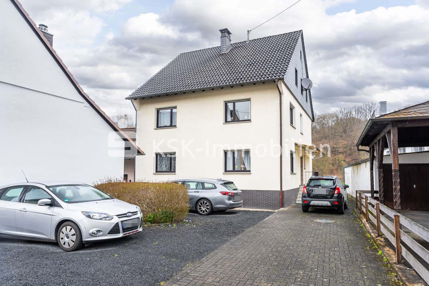 110777 Außenansicht - Zweifamilienhaus in 53783 Eitorf mit 173m² günstig kaufen