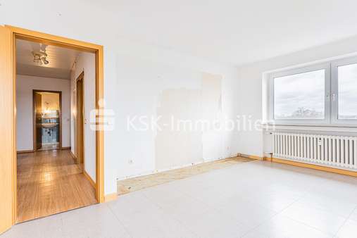 111680 Schlafzimmer - Etagenwohnung in 51065 Köln / Mülheim mit 94m² günstig kaufen
