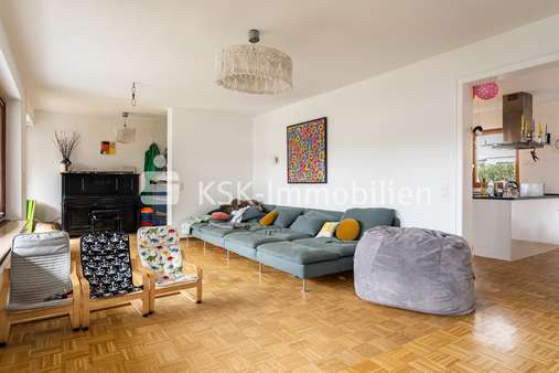 112429 Wohnzimmer Erdgeschoss - Einfamilienhaus in 53619 Rheinbreitbach-Breite Heide mit 200m² günstig kaufen