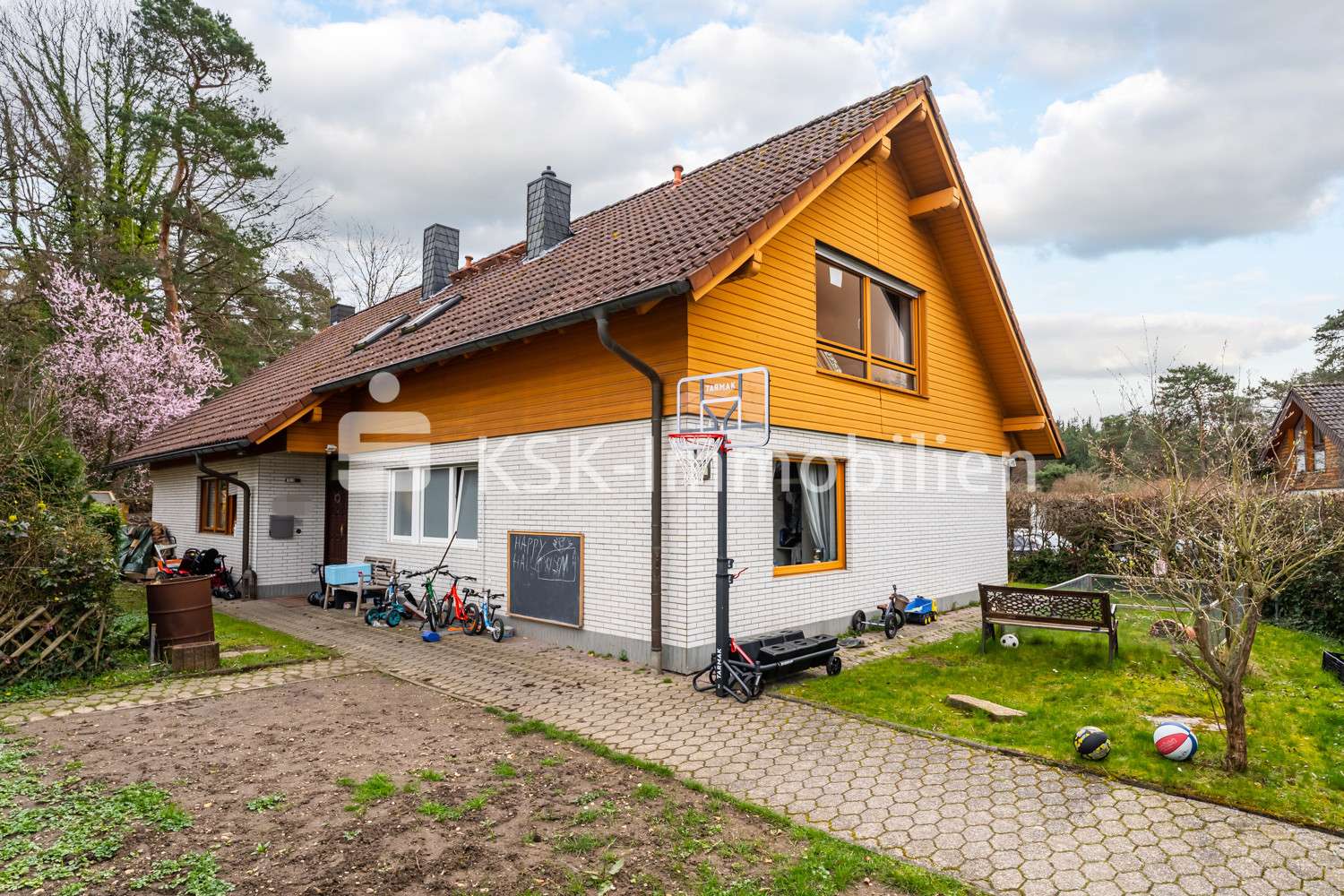 112429 Außenansicht - Einfamilienhaus in 53619 Rheinbreitbach-Breite Heide mit 200m² günstig kaufen