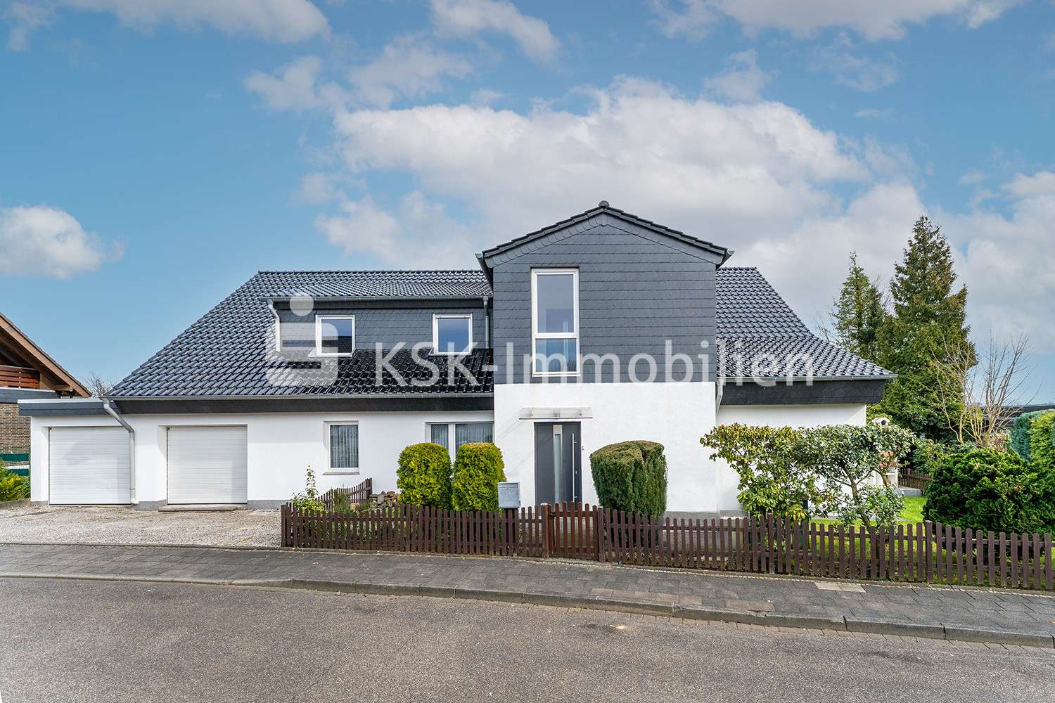 115288 Außenansicht - Einfamilienhaus in 51519 Odenthal mit 289m² günstig kaufen