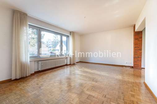 115526 Wohnzimmer Erdgeschoss - Einfamilienhaus in 51427 Bergisch Gladbach mit 97m² günstig kaufen