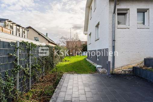 116215 Einfahrt - Grundstück in 50126 Bergheim mit 388m² günstig kaufen