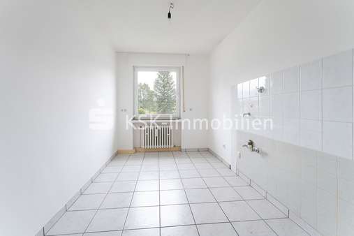 111524 Küche - Etagenwohnung in 51109 Köln mit 65m² kaufen