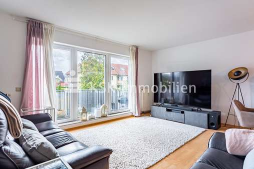 114978 Wohnzimmer  - Etagenwohnung in 53229 Bonn / Pützchen/Bechlinghoven mit 70m² günstig kaufen