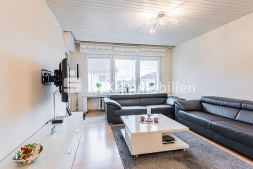 117054 Wohnzimmer - Etagenwohnung in 50170 Kerpen / Sindorf mit 76m² günstig kaufen