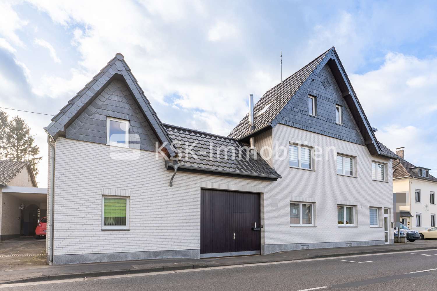 105397 Außenansicht - Maisonette-Wohnung in 53332 Bornheim mit 187m² günstig kaufen