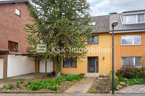 110782 Außenansicht  - Einfamilienhaus in 50354 Hürth / Gleuel mit 107m² günstig kaufen