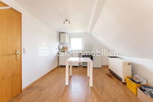 114262 Küche Dachgeschoss - Zweifamilienhaus in 42499 Hückeswagen mit 190m² günstig kaufen