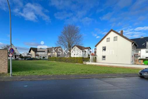 115630 Grundstück - Grundstück in 53859 Niederkassel / Mondorf mit 821m² günstig kaufen