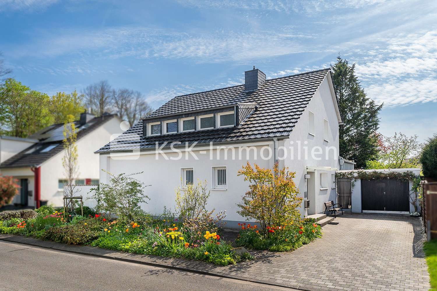 112108 Außenansicht  - Einfamilienhaus in 51069 Köln / Dellbrück mit 149m² günstig kaufen