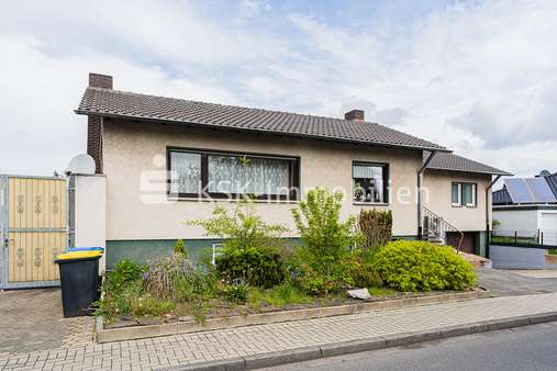 121500 Vorderansicht  - Einfamilienhaus in 53919 Weilerswist mit 123m² günstig kaufen
