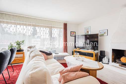 121500 Wohnzimmer Erdgeschoss  - Einfamilienhaus in 53919 Weilerswist mit 123m² günstig kaufen