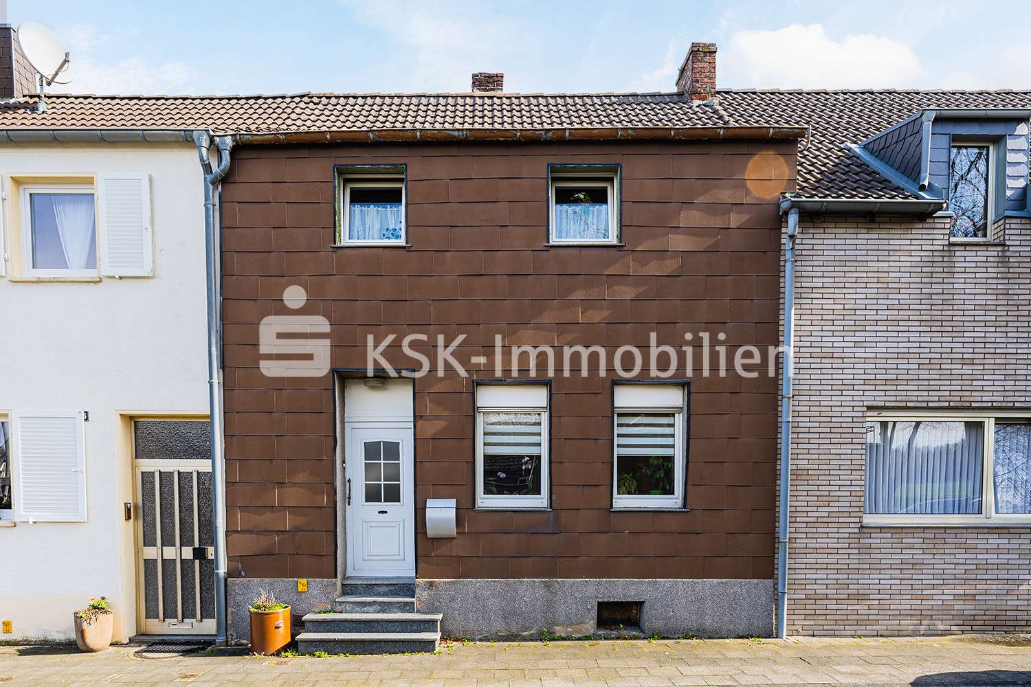 116706 Außenansicht - Reihenmittelhaus in 50129 Bergheim / Oberaußem mit 83m² günstig kaufen