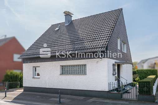 116046 Aussenansicht  - Einfamilienhaus in 50259 Pulheim mit 105m² günstig kaufen