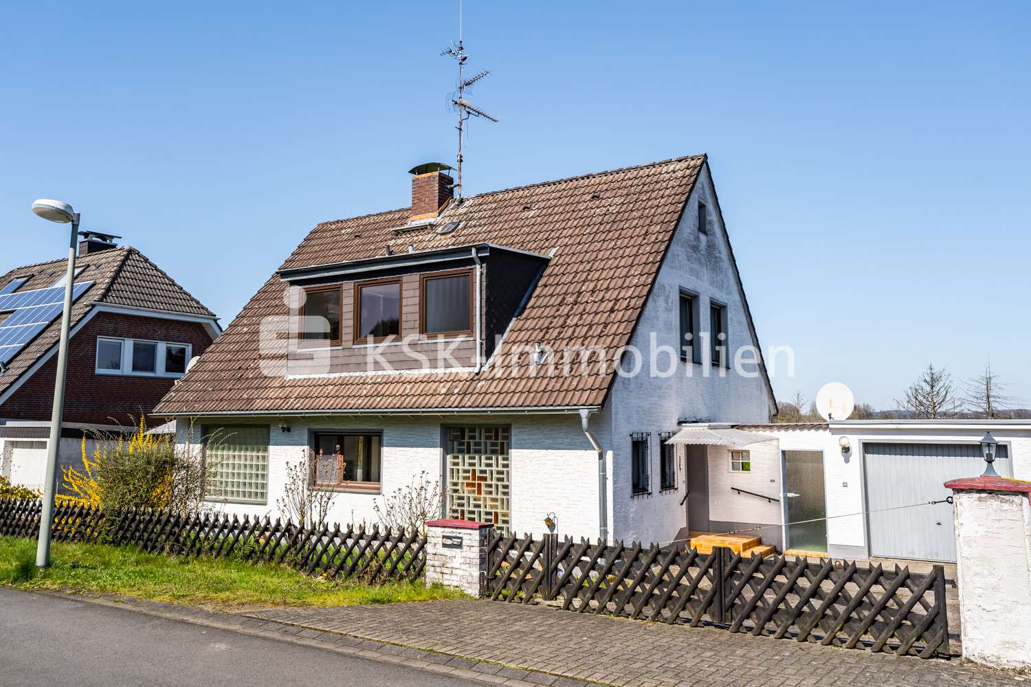 113210 Außenansicht - Einfamilienhaus in 53797 Lohmar / Grimberg mit 192m² günstig kaufen