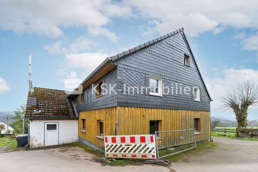 106879 Rückansicht - Zweifamilienhaus in 51688 Wipperfürth mit 320m² kaufen