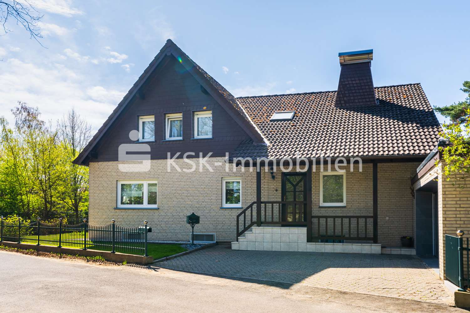 105361 Außenansicht  - Einfamilienhaus in 53332 Bornheim mit 189m² kaufen
