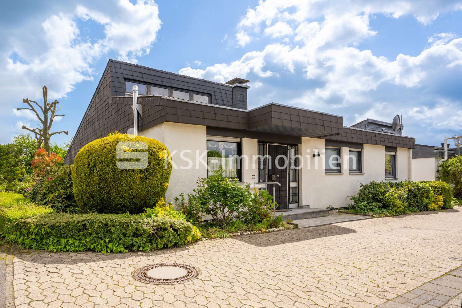 118870 Vorderansicht  - Bungalow in 53340 Meckenheim / Merl mit 112m² günstig kaufen