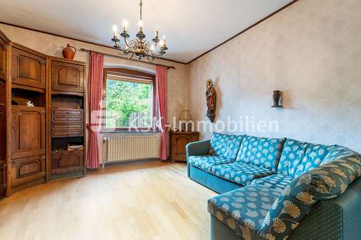 118156 Wohnzimmer Erdgeschoss - Reihenmittelhaus in 51069 Köln mit 153m² kaufen