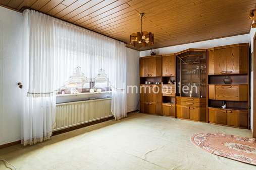 116150 Wohnzimmer Erdgeschoss - Reihenendhaus in 53332 Bornheim mit 76m² kaufen