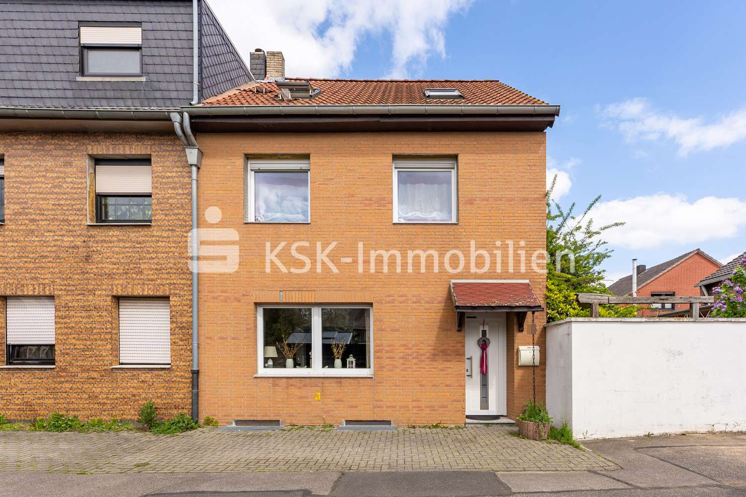 116551 Vorderansicht  - Reiheneckhaus in 50189 Elsdorf mit 132m² kaufen