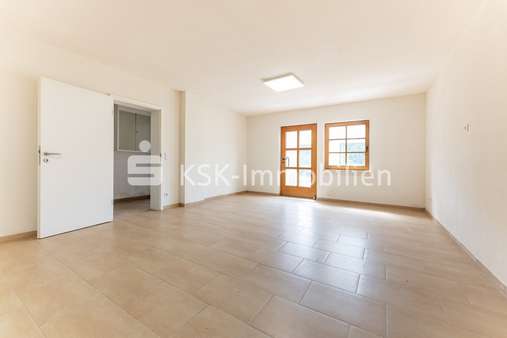 118982 Wohn- und Esszimmer - Einfamilienhaus in 53945 Blankenheim / Ahrmühle mit 157m² kaufen