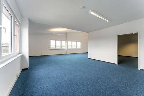 119748 Büros hinten  - Bürofläche in 42799 Leichlingen (Rheinland) mit 311m² mieten