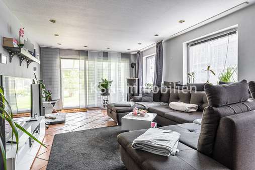 118393 Wohnzimmer Erdgeschoss - Einfamilienhaus in 51107 Köln-Rath mit 112m² kaufen