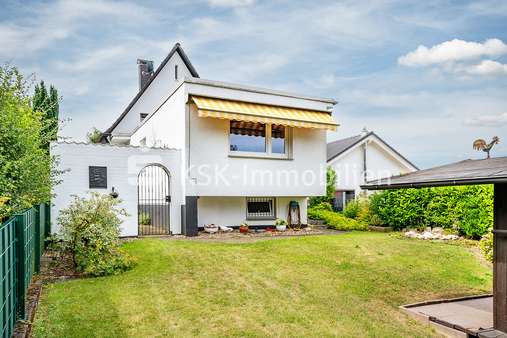 120131 Rückansicht - Einfamilienhaus in 51467 Bergisch Gladbach / Nußbaum mit 111m² kaufen