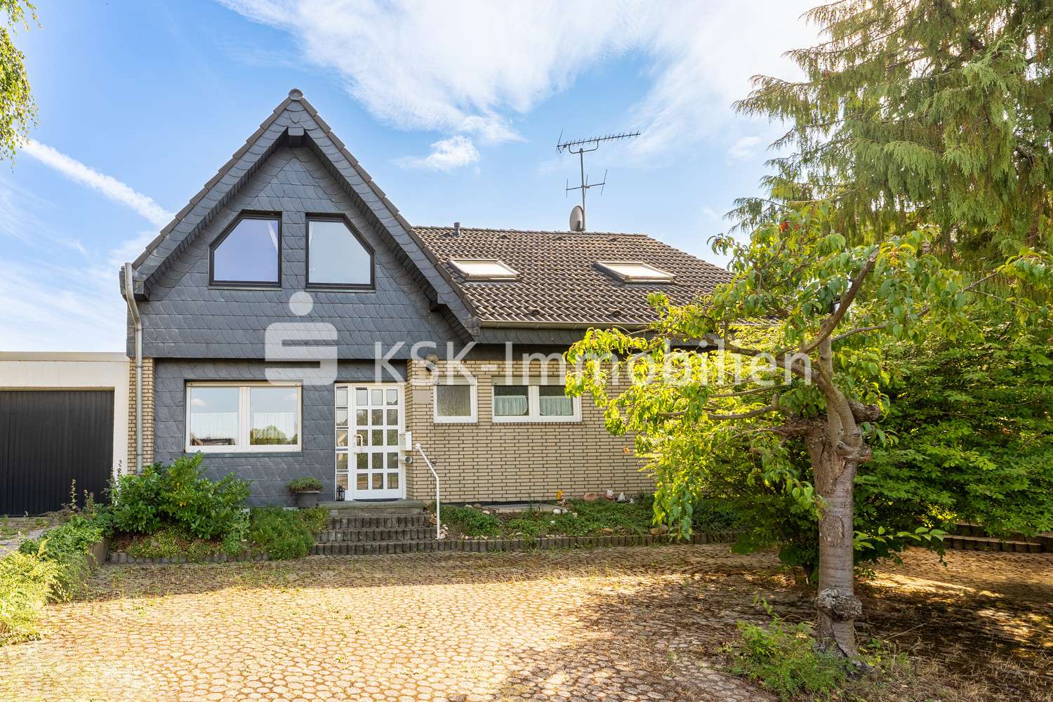 121380 Vorderansicht  - Zweifamilienhaus in 50189 Elsdorf mit 223m² kaufen