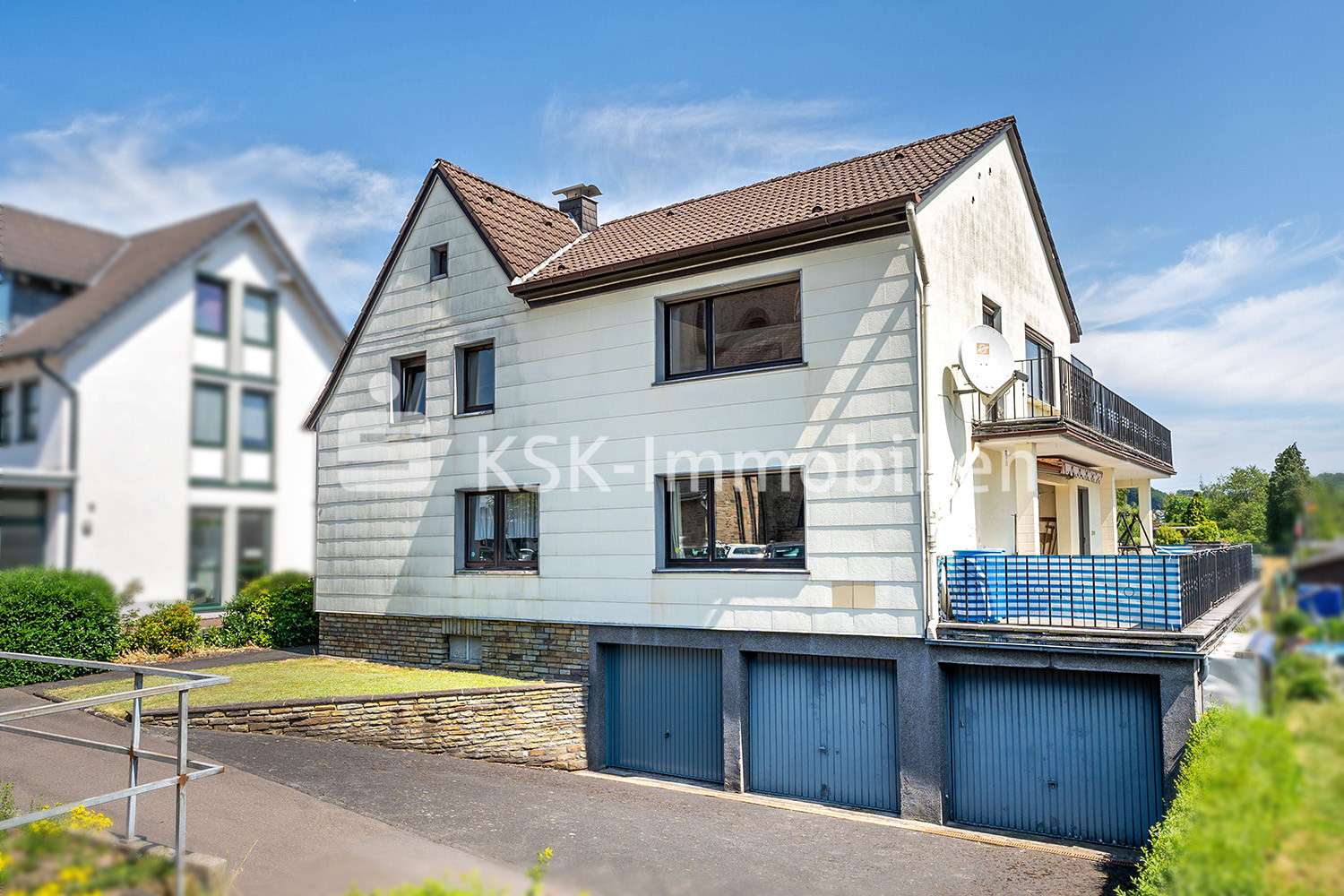 120383 Außenansicht  - Einfamilienhaus in 51789 Lindlar mit 161m² kaufen